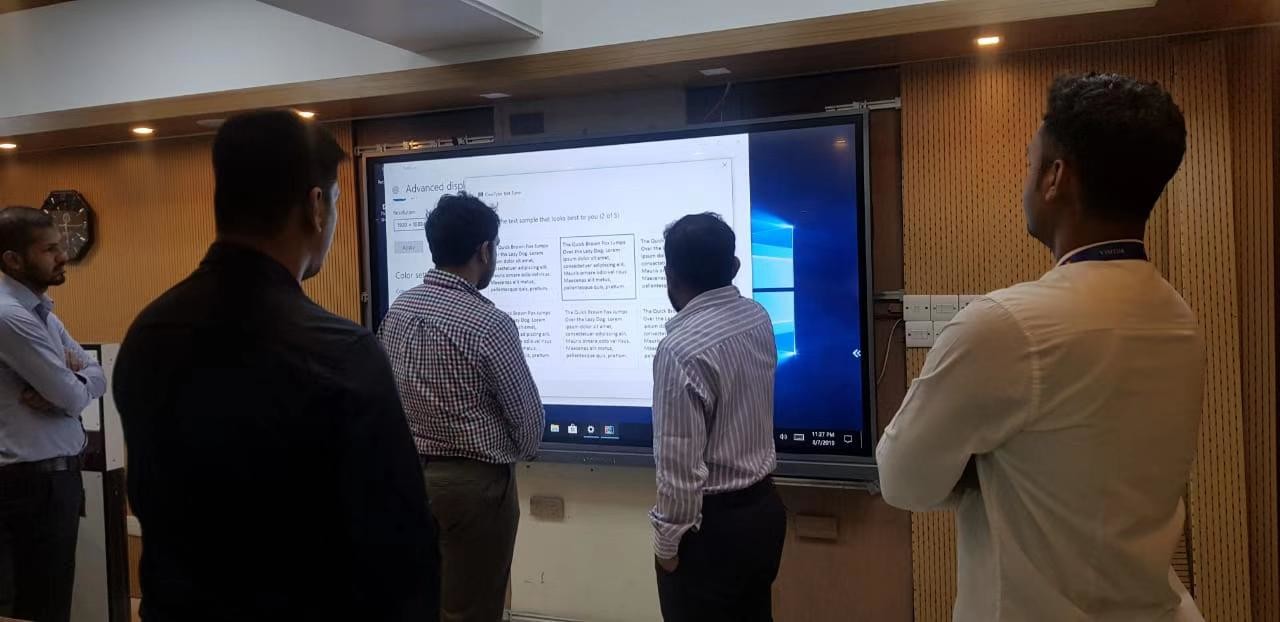 Latest company case about YODA 75inch Interactive Flat Panel for training room in Bangladesh